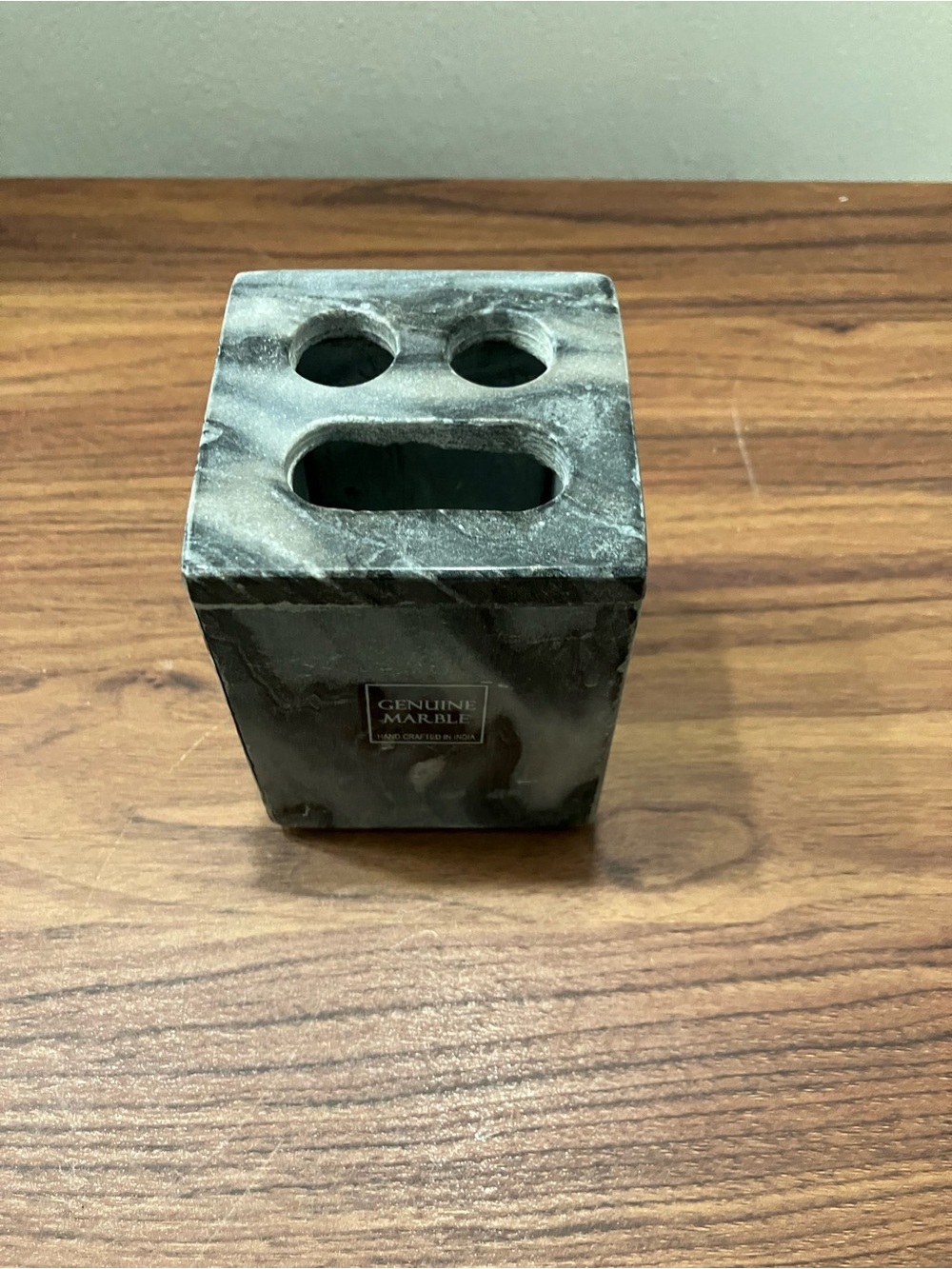 Marshalls Marble Toothbrush & Tissue Holder in Gray and White